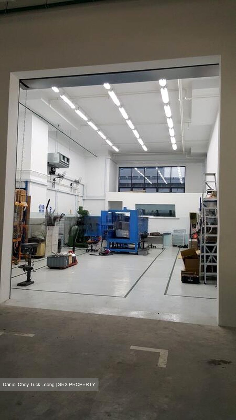 E9 Premium (D27), Factory #526464291